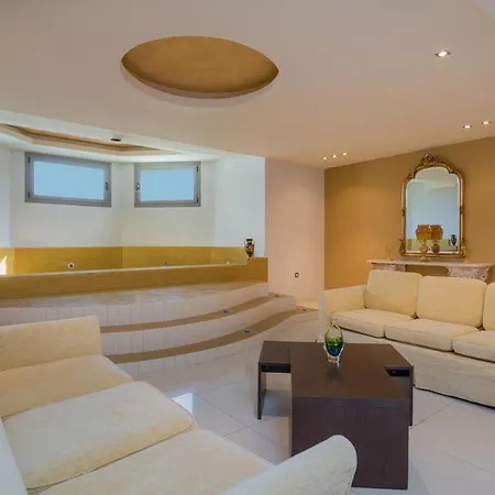 Palatia Caeli Seafront Villas, By Thinkvilla * Makrísz Jalósz