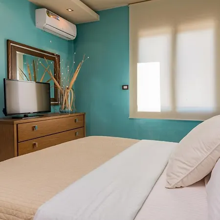 Palatia Caeli Seafront Villas, By Thinkvilla *