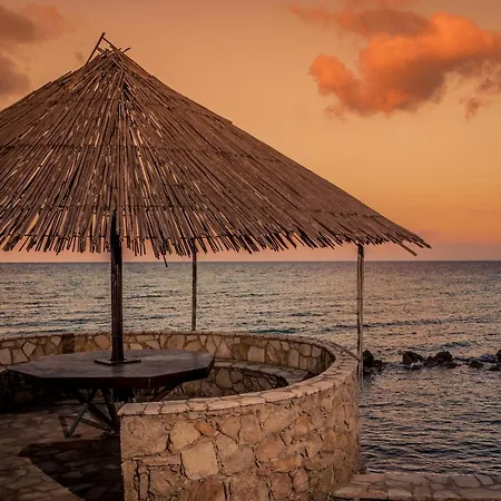 Palatia Caeli Seafront Villas, By Thinkvilla Vila *