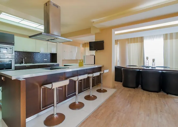 빌라 Palatia Caeli Seafront Villas, By Thinkvilla