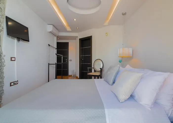 Palatia Caeli Seafront Villas, By Thinkvilla * Makris Gialos (Zakynthos)