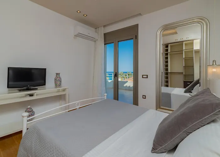 빌라 Palatia Caeli Seafront Villas, By Thinkvilla *